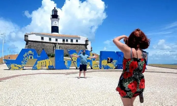 Trade Turístico da Bahia Apoia o Retorno do Horário de Verão como Impulso ao Turismo