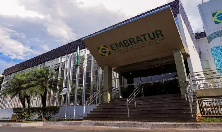 Transferência de verba do “Sistema S” para Embratur gera disputa entre as instituições