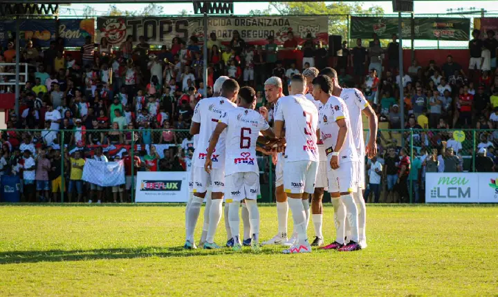 Treinador da Seleção de Porto  Seguro, manda recado para a torcida