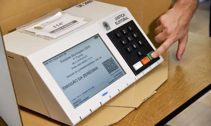 TSE divulga número recorde de eleitores aptos a votar em 2022
