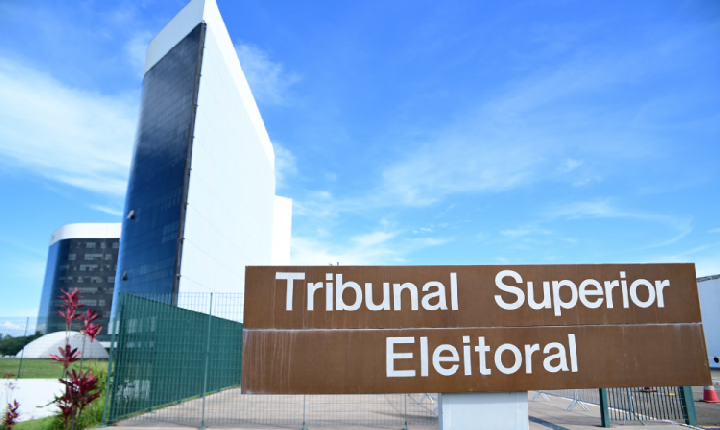 TSE inicia registro de pesquisas eleitorais e abre consulta para melhorias do sistema de votação