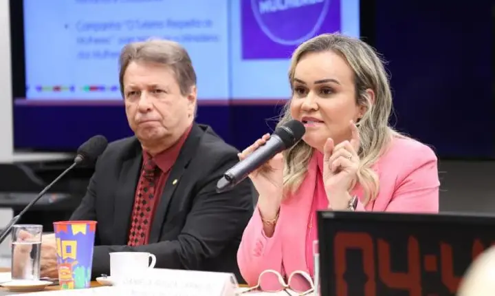 União Brasil ameaça fazer oposição a Lula após manutenção de ministra do Turismo