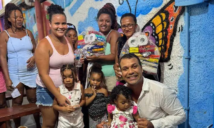 Vereador Tiago Maciel cumpre promessa e doa metade do salário