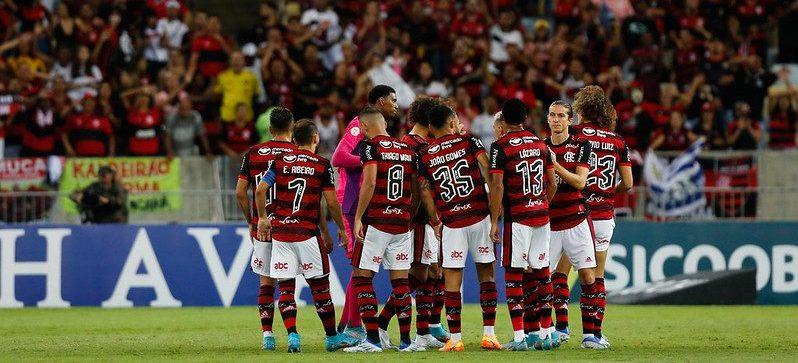 Flamengo vai mal em estreia da Copa do Brasil, mas vira e vence o Altos-PI
