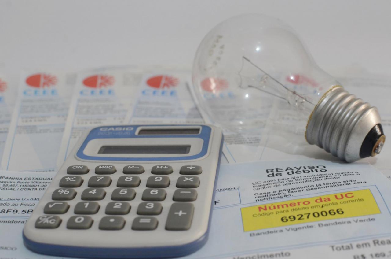 Impasse sobre ICMS impede queda na conta de luz
