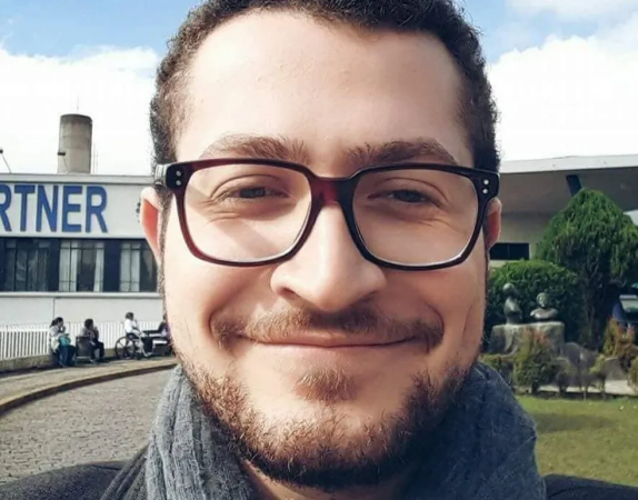 Médico morre durante plantão em hospital no Paraná