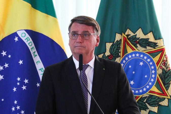 ‘Manifestações pacíficas são bem vindas, mas nossos métodos não podem ser os da esquerda’, diz Bolsonaro