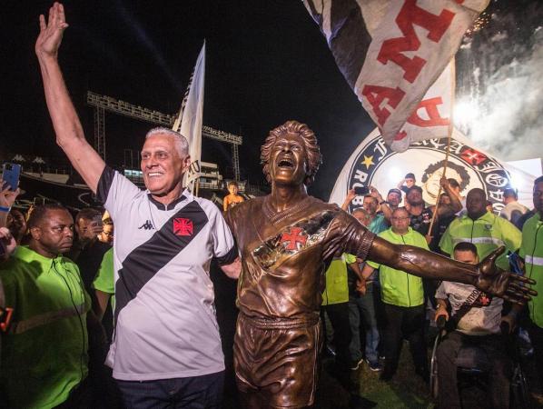 Ídolo do Vasco, Roberto Dinamite morre aos 68 anos