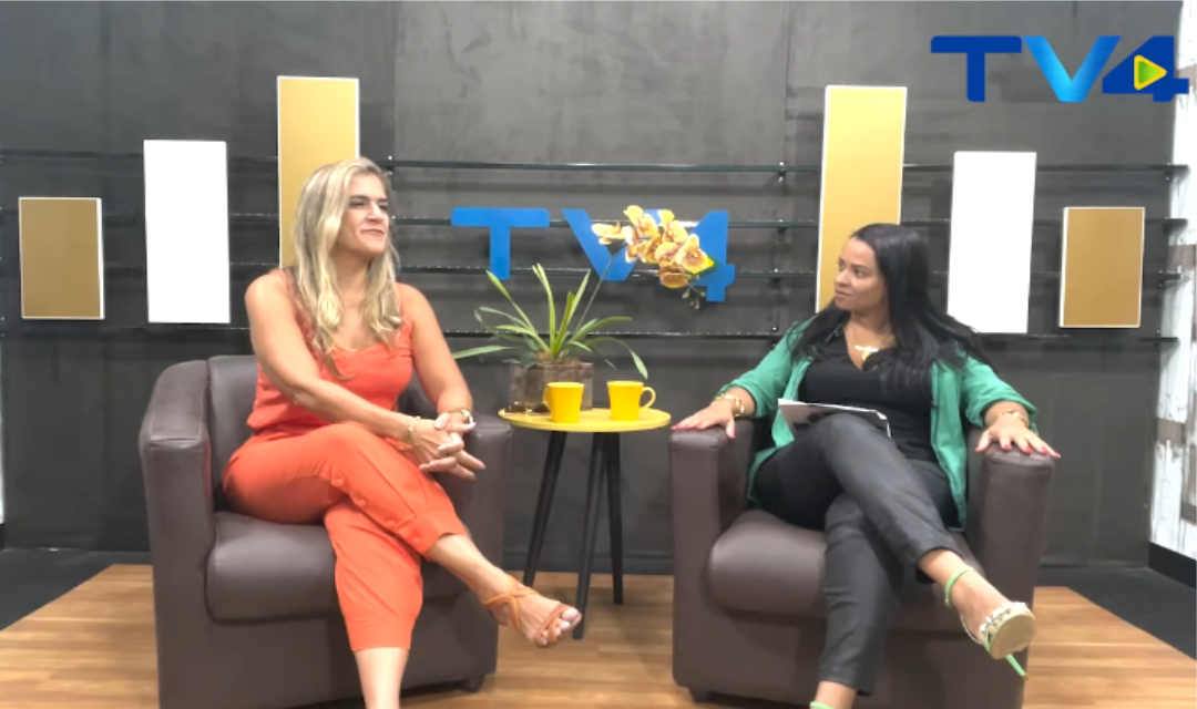 Ana Paula Santana entrevista Adriana Dutra