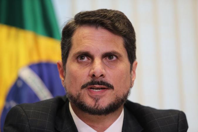Marcos do Val deixa a PF após mais de cinco horas de depoimento
