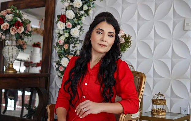 Cantora gospel com 50 mil seguidores nas redes sociais desaparece após encontro de mulheres