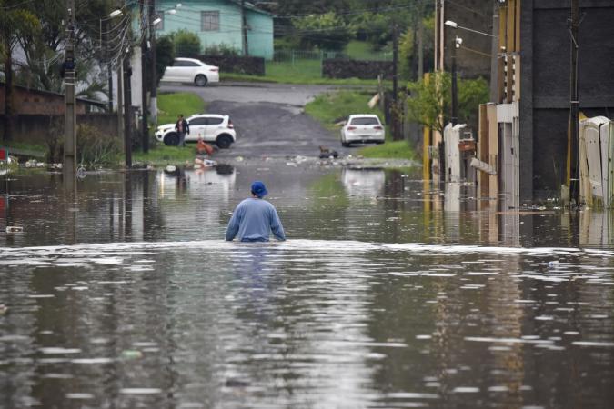 Oktoberfest é suspensa em Blumenau devido às fortes chuvas que atingem Santa Catarina