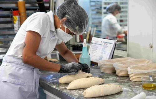 Falta de qualificação profissional e competição desleal são desafios para pequenas empresas