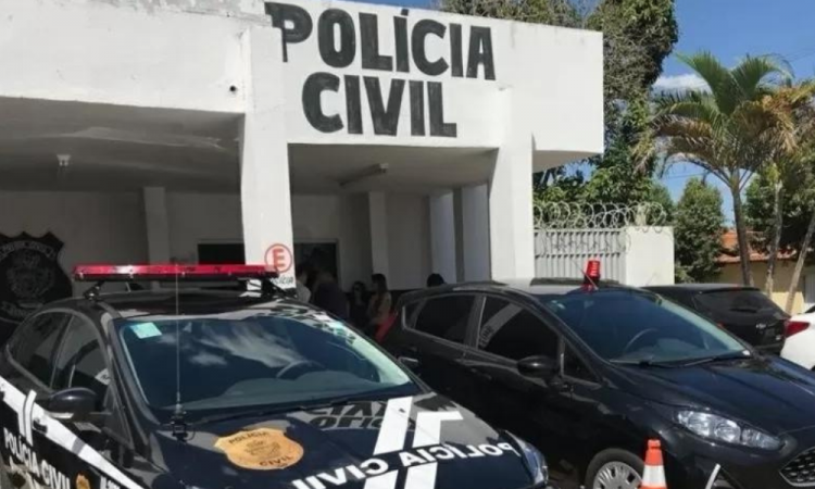 Jovem filma momento em que é assassinada pelo namorado; suspeito é preso