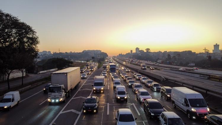 Mortes em rodovias federais aumentam 21% no Ano Novo; acidentes sobem 33%