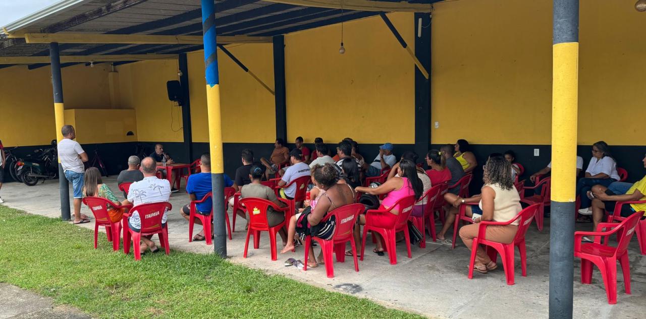 Iedo Elias pré-candidato a prefeito de Belmonte se reúne com servidores afastados