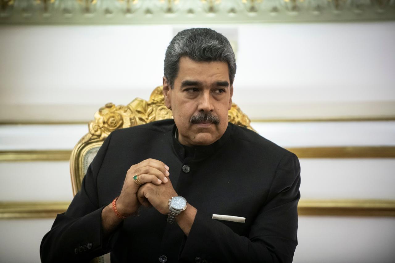 Campanha na Venezuela tem oposição forte e risco real para Maduro