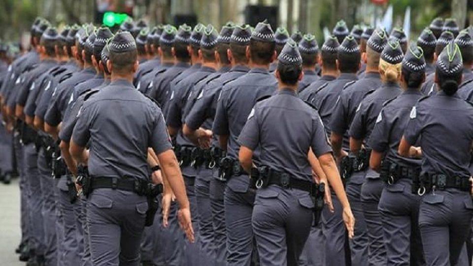 Aposentadoria de policiais: veja o que muda após suspensão da regra
