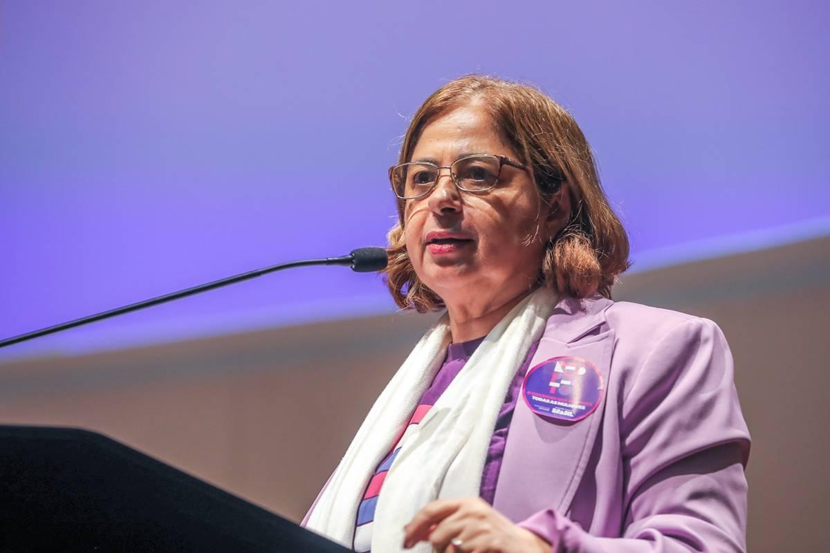 Ministra das Mulheres é alvo de denúncias de assédio moral