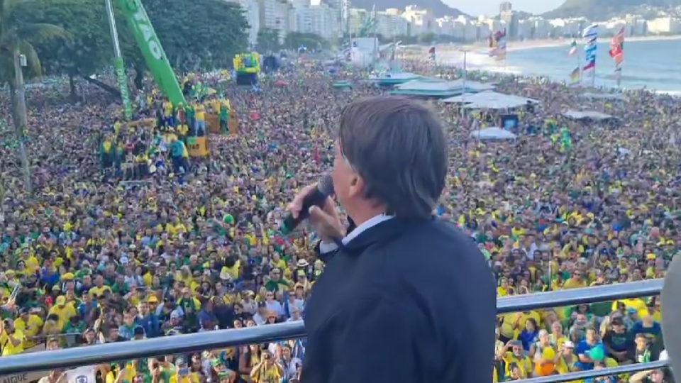 Defesa de Bolsonaro se manifesta após denúncia da PGR