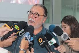 Perito Ricardo Molina briga com mulher e põe fogo dentro de casa em SP