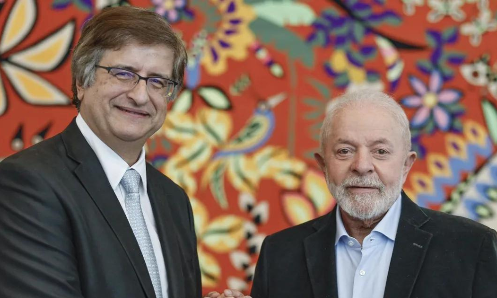 PGR segura há meses caso de corrupção de ministro de Governo do PT