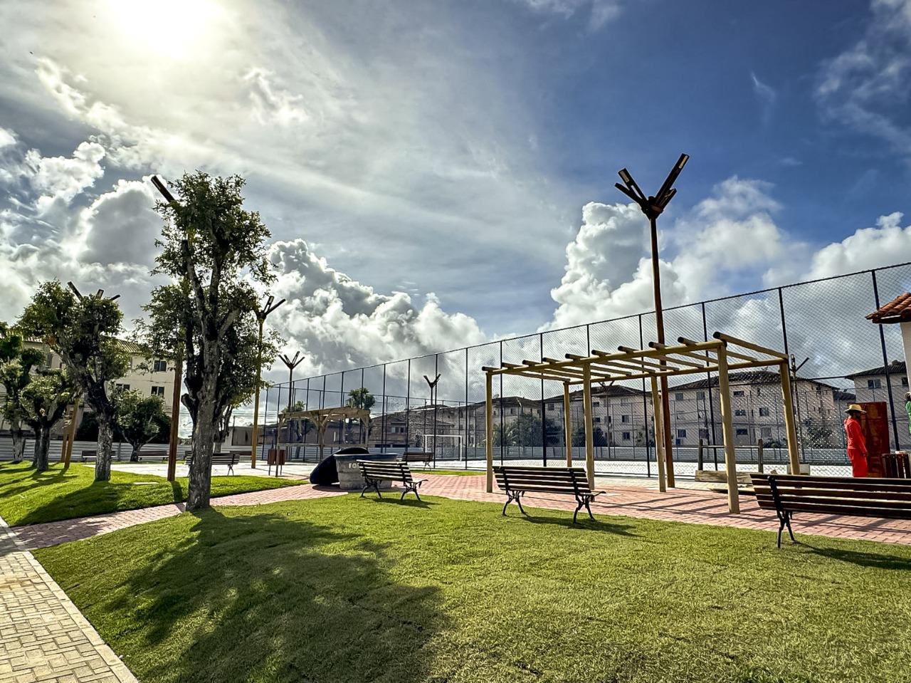 Prefeitura de Porto Seguro entrega nova praça para a comunidade da Vila Parracho