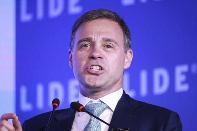 André Mendonça Critica 