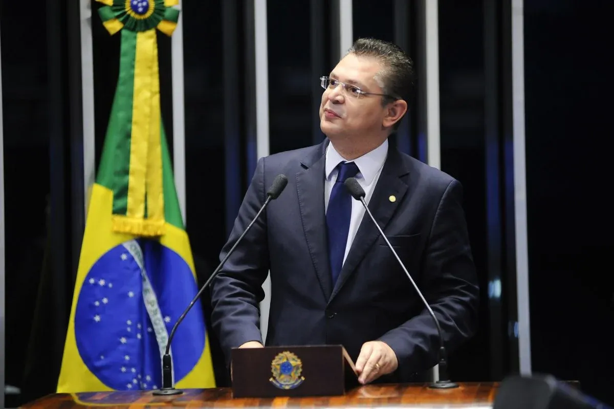 ‘Moraes é psicopata de alto grau’ diz Sóstenes após prisão de Bolsonaro
