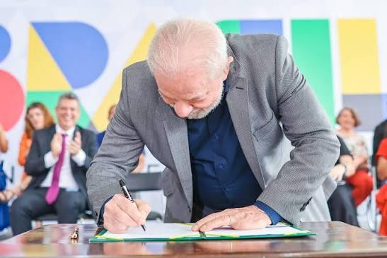 Lula busca o 4º mandato apostando no legado social e na estabilidade institucional