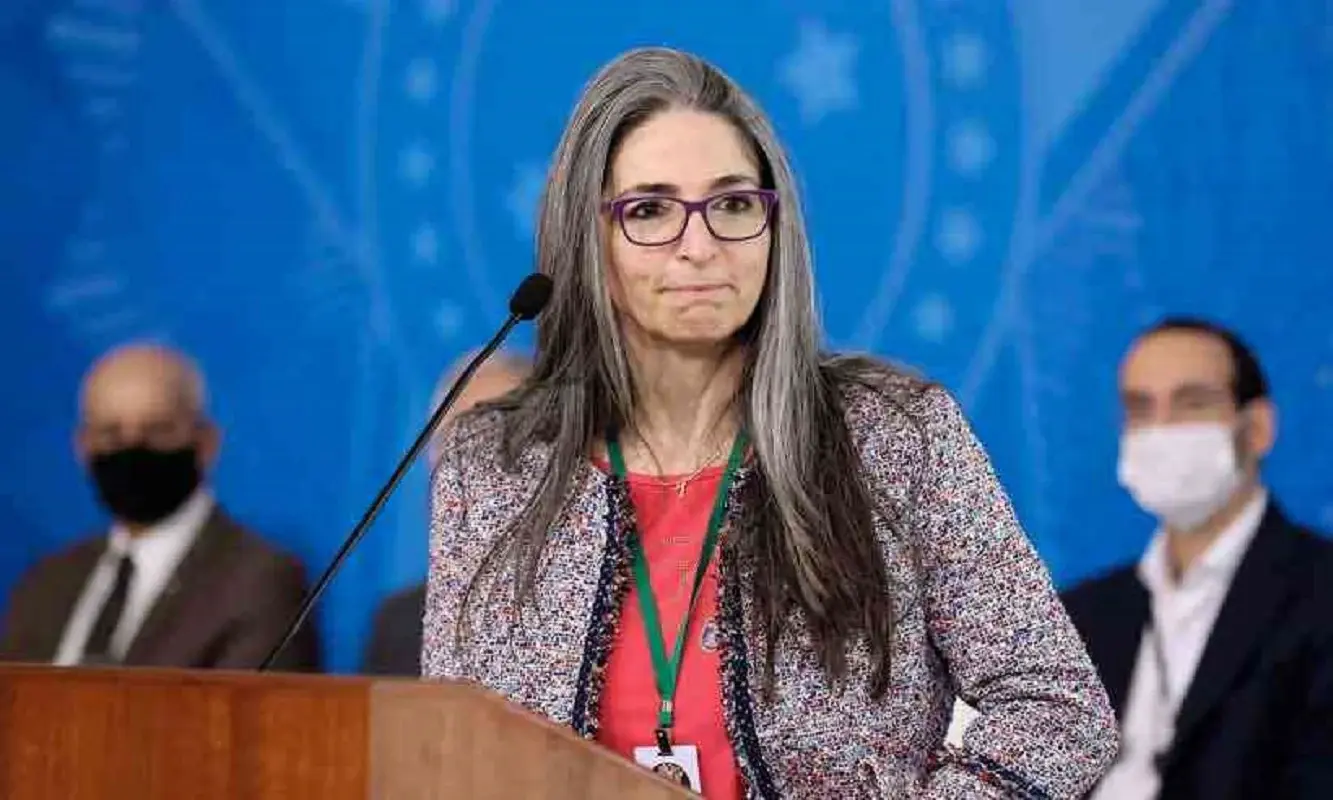 Dra. Raissa Soares