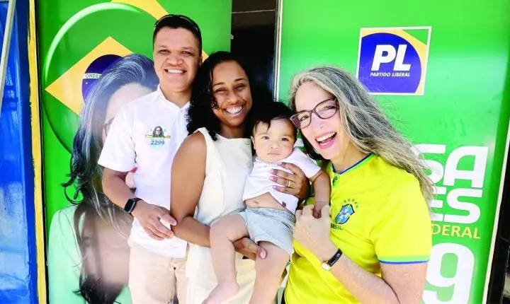 Dra. Raíssa Soares inaugura comitê central em Porto Seguro e sela parceria com Jânio Júnior para o Extremo Sul