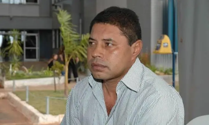Ex-deputado que foi preso por mandar matar jovem registra candidatura
