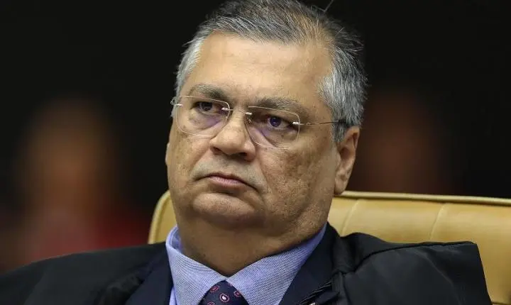 Ministro Flávio Dino manda Andrei Rodrigues voltar para chefia da PF 