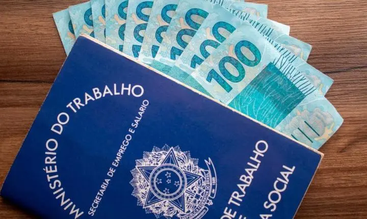 Na boca da eleição, Governo anuncia novo salário Minímo