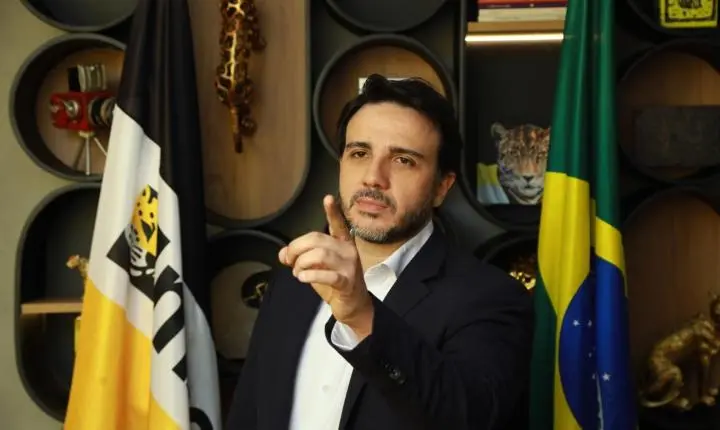 Renan Santos anuncia Aroldo Medina como vice em chapa à Presidência 